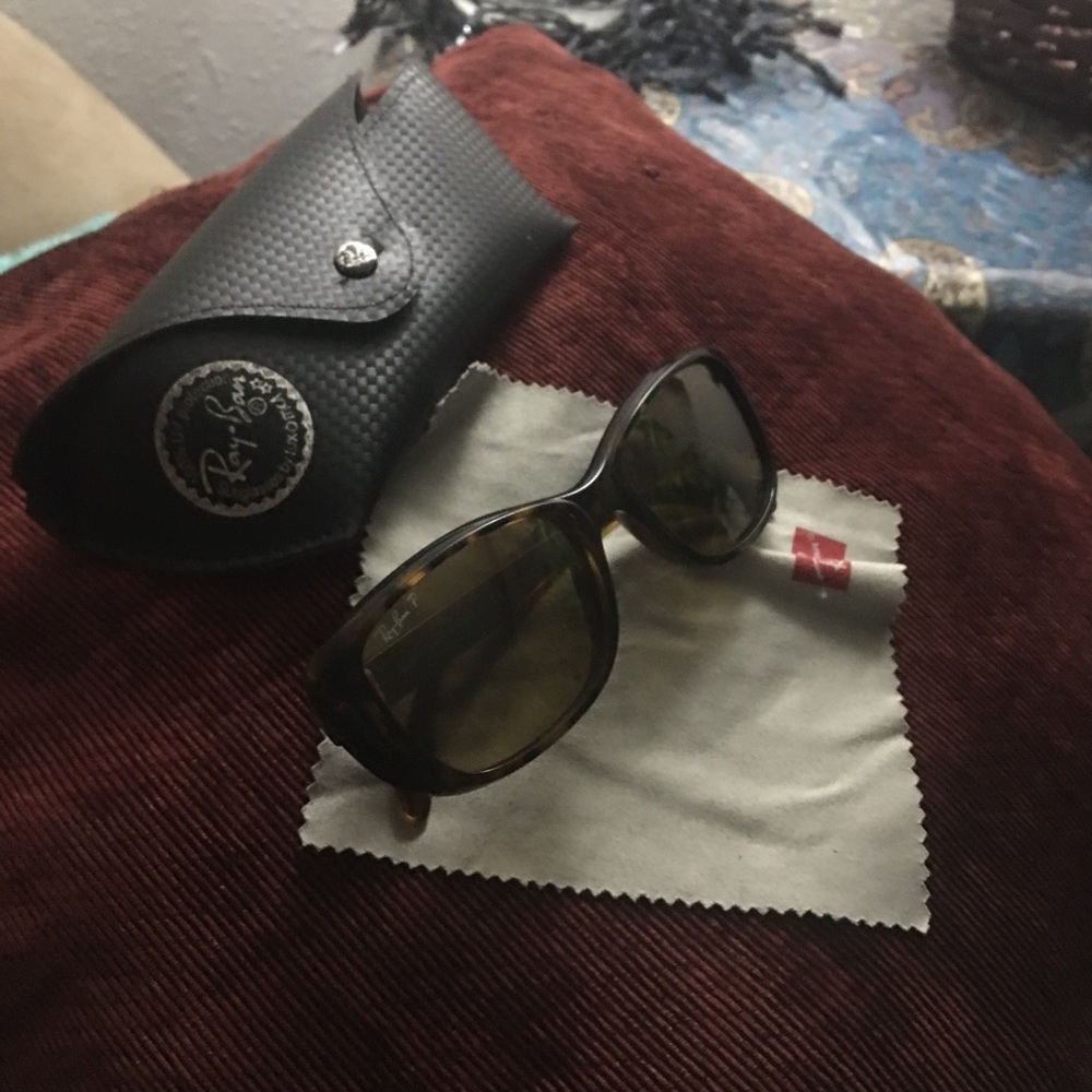 Rayban RB4174 710/M2 3P polarized sunglasses